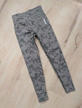 Gymshark Seamless Butt Scrunch Lifting Leggings Size S Camo Print